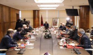 M. Akhannouch rencontre les centrales syndicales pour un parachèvement  du schéma vaccinal