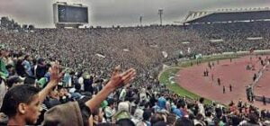 Foot: le gouvernement décide la réouverture des stades devant le public