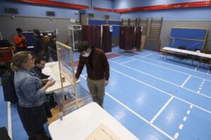 FRANCE l’élection présidentielle taux de participation à 25,48 % à midi