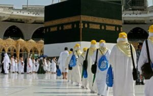 Hajj2022: Les citoyens retenus au tirage au sort appelés à compléter leurs dossiers auprès des agences de voyages (ministère du Tourisme