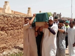 Tiznit.    Emouvantes  funérailles de feu Ali idoufakir. Père spirituel des sportifs.