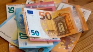 Cours Des Billets De Banque Étrangers Du 24/07/2023